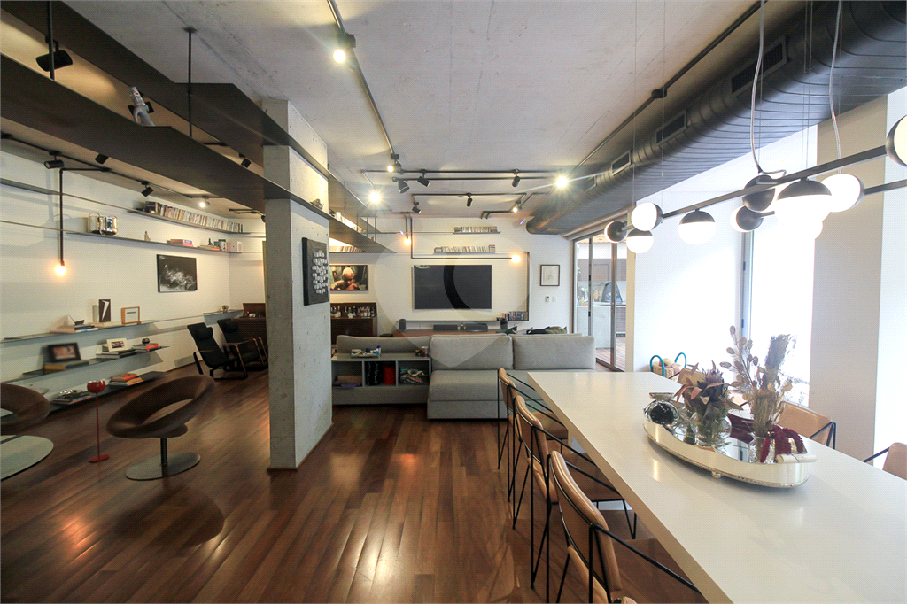 APARTAMENTO DUPLEX À VENDA TIPO GARDEN NA VILA MADALENA.