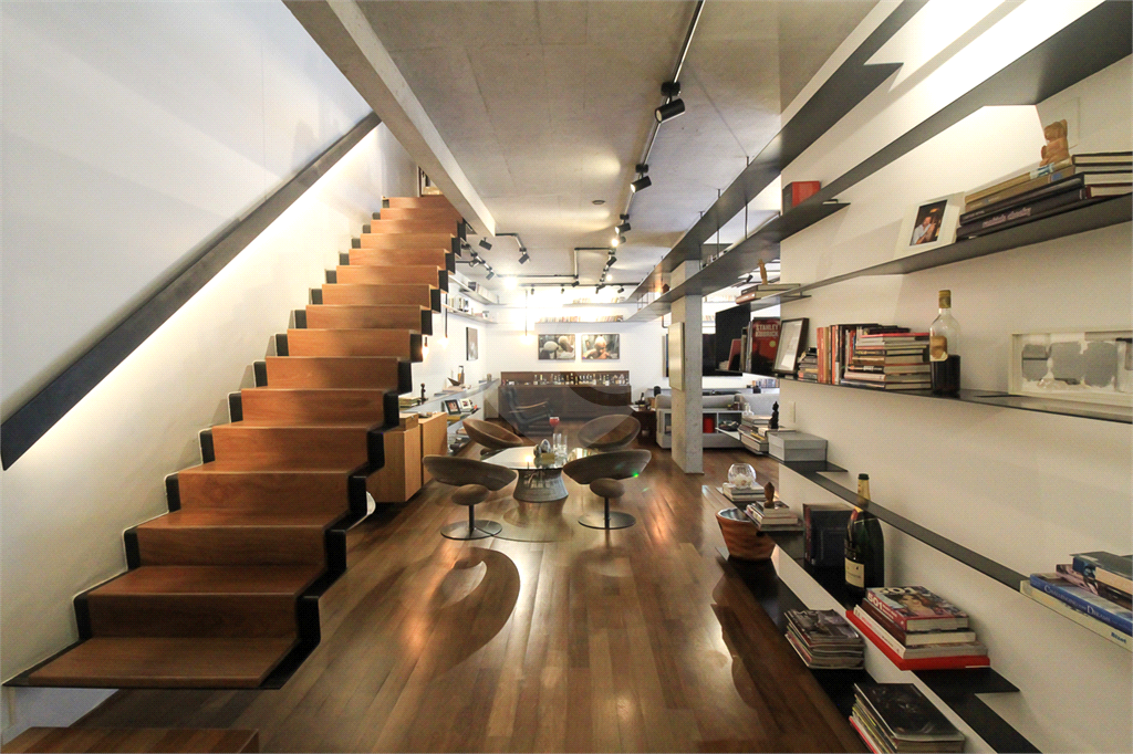APARTAMENTO DUPLEX À VENDA TIPO GARDEN NA VILA MADALENA.