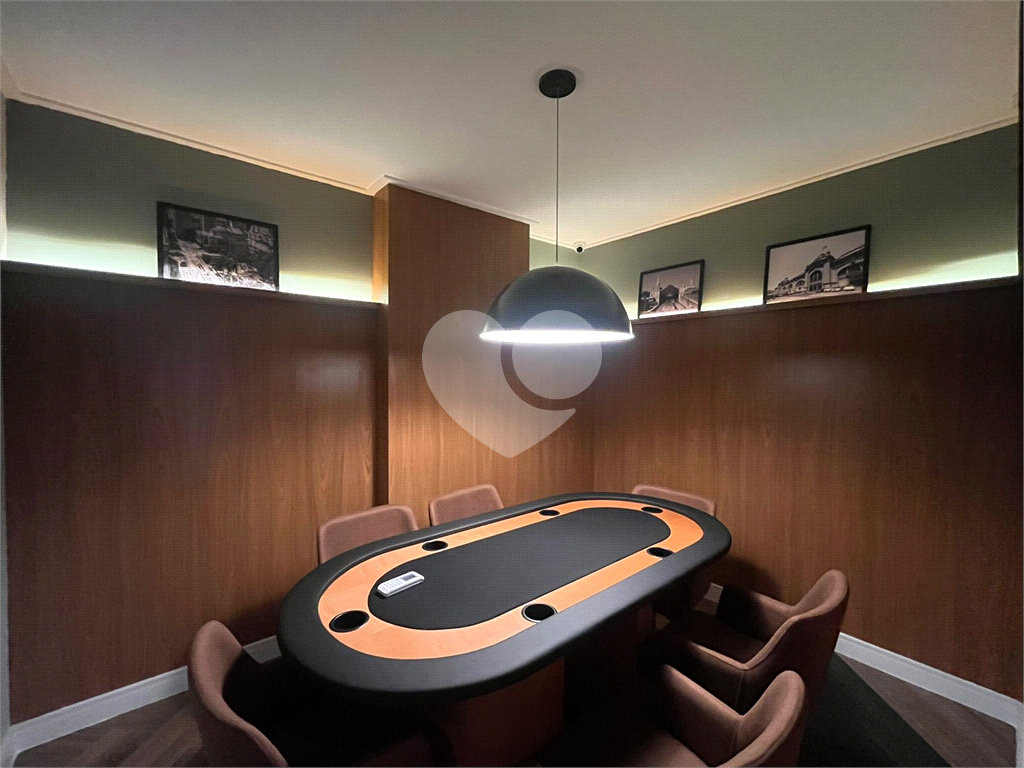 Apto de 43,1 mts² com 2 dorm, 1 sala, Varanda, Coz. e Área de Sv. e 1 Vaga 100 mts à pé Mt Pda Ingle