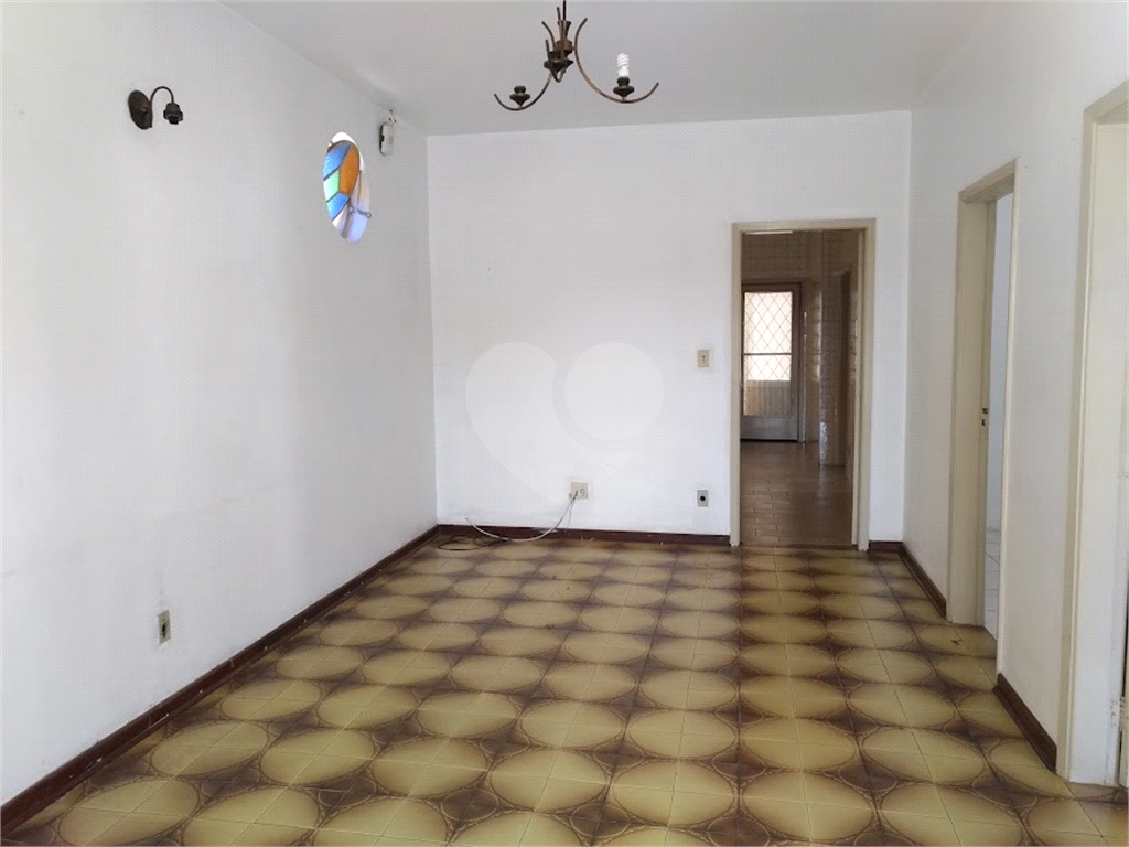 Casa à venda com 3 quartos, 150m² - Foto 2