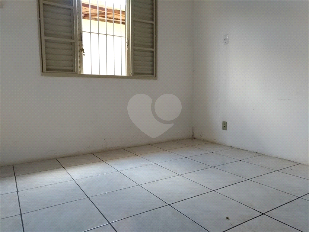 Casa à venda com 3 quartos, 150m² - Foto 8