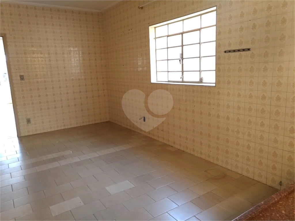 Casa à venda com 3 quartos, 150m² - Foto 14