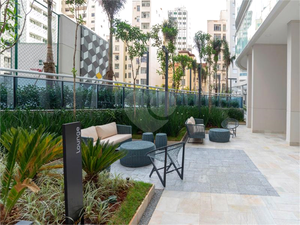 APARTAMENTO em CENTRO