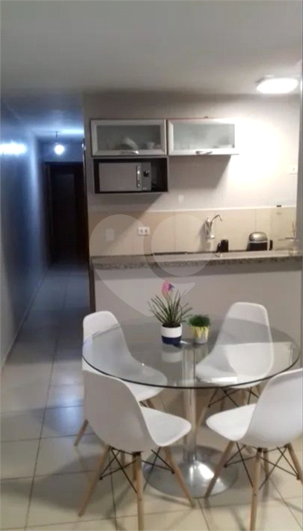 Casa para alugar com 3 quartos, 77m² - Foto 4