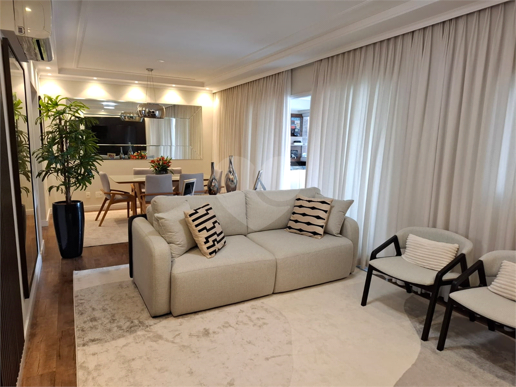 Apartamento de 145 m² na Barra Funda, 3 suítes e 2 vagas