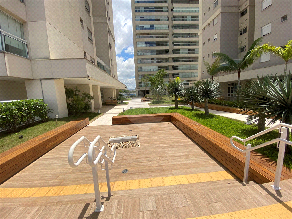 Apartamento de 145 m² na Barra Funda, 3 suítes e 2 vagas