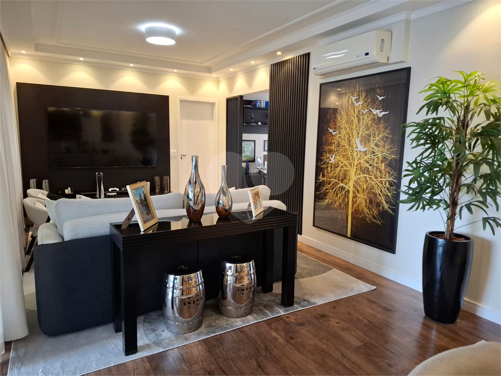 Apartamento de 145 m² na Barra Funda, 3 suítes e 2 vagas
