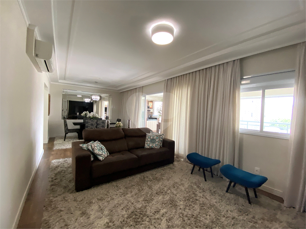 Apartamento de 145 m² na Barra Funda, 3 suítes e 2 vagas