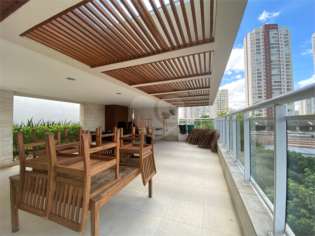Apartamento de 145 m² na Barra Funda, 3 suítes e 2 vagas