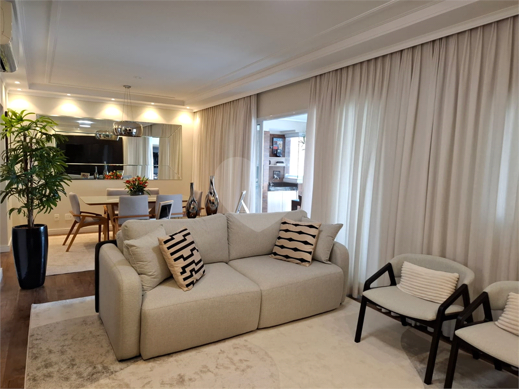 Apartamento de 145 m² na Barra Funda, 3 suítes e 2 vagas