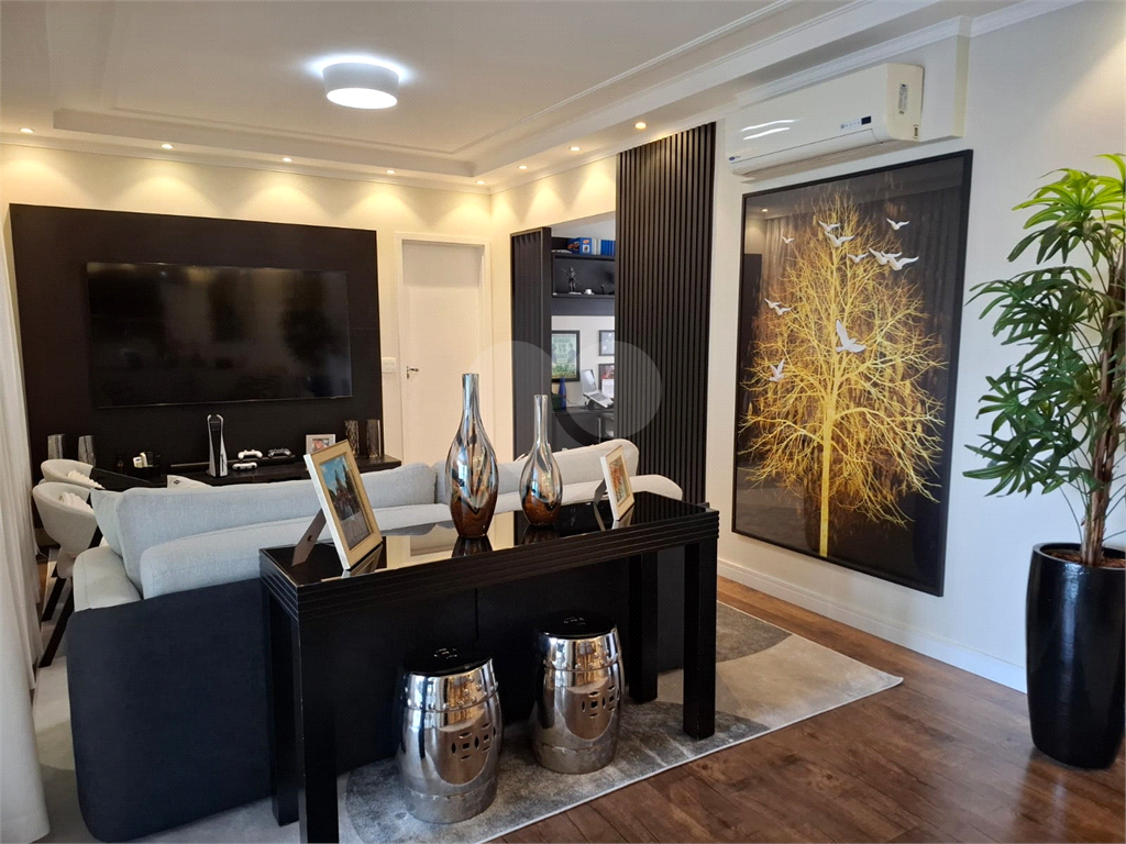 Apartamento de 145 m² na Barra Funda, 3 suítes e 2 vagas