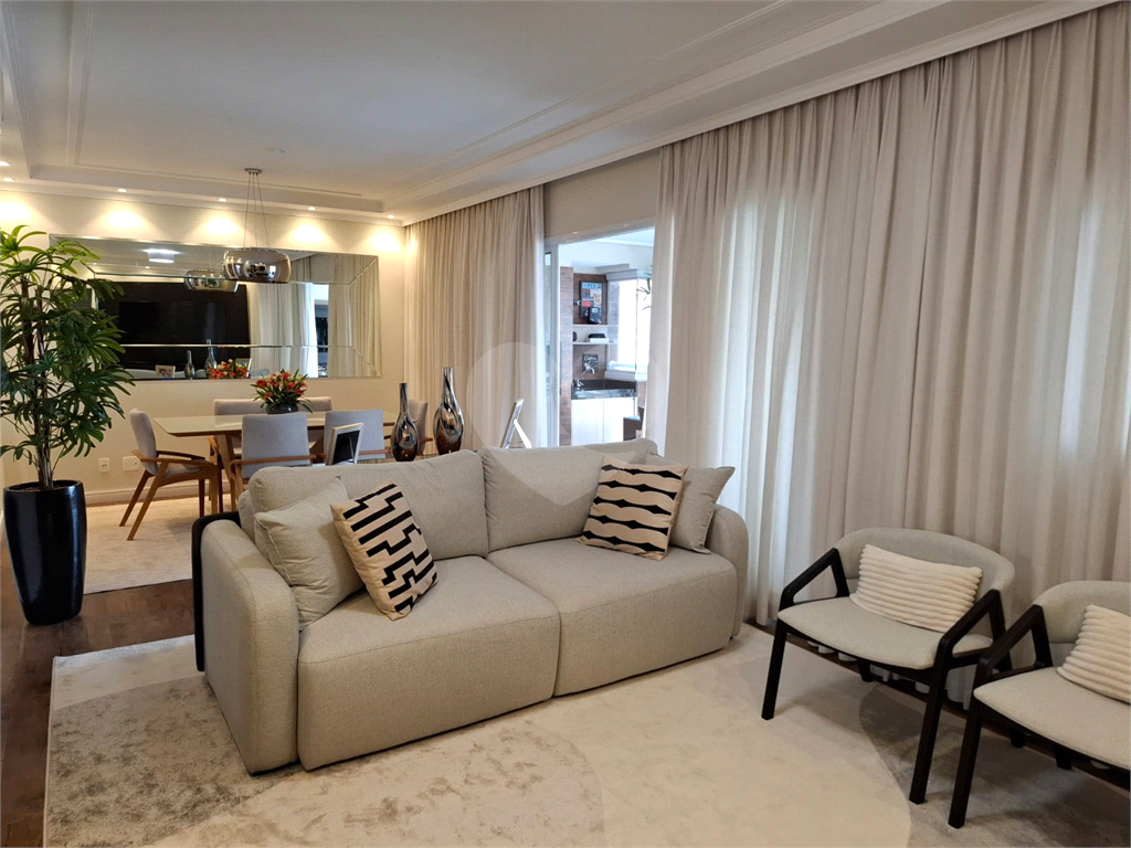 Apartamento de 145 m² na Barra Funda, 3 suítes e 2 vagas