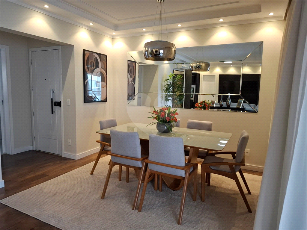 Apartamento de 145 m² na Barra Funda, 3 suítes e 2 vagas