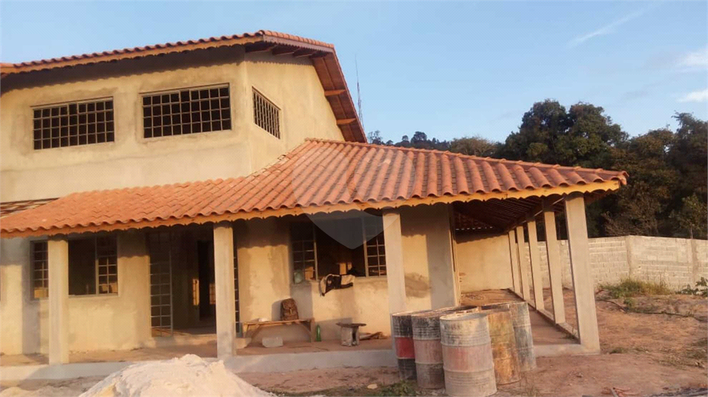 Sobrado à venda com 3 quartos, 281m² - Foto 1