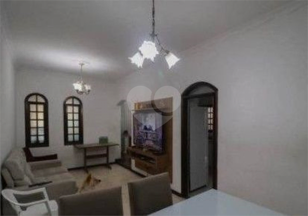 Casa à venda com 3 quartos, 144m² - Foto 1