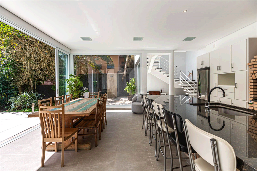 Casa de alto padrão para Venda na Serra da Cantareira - Maravilhosa!!!