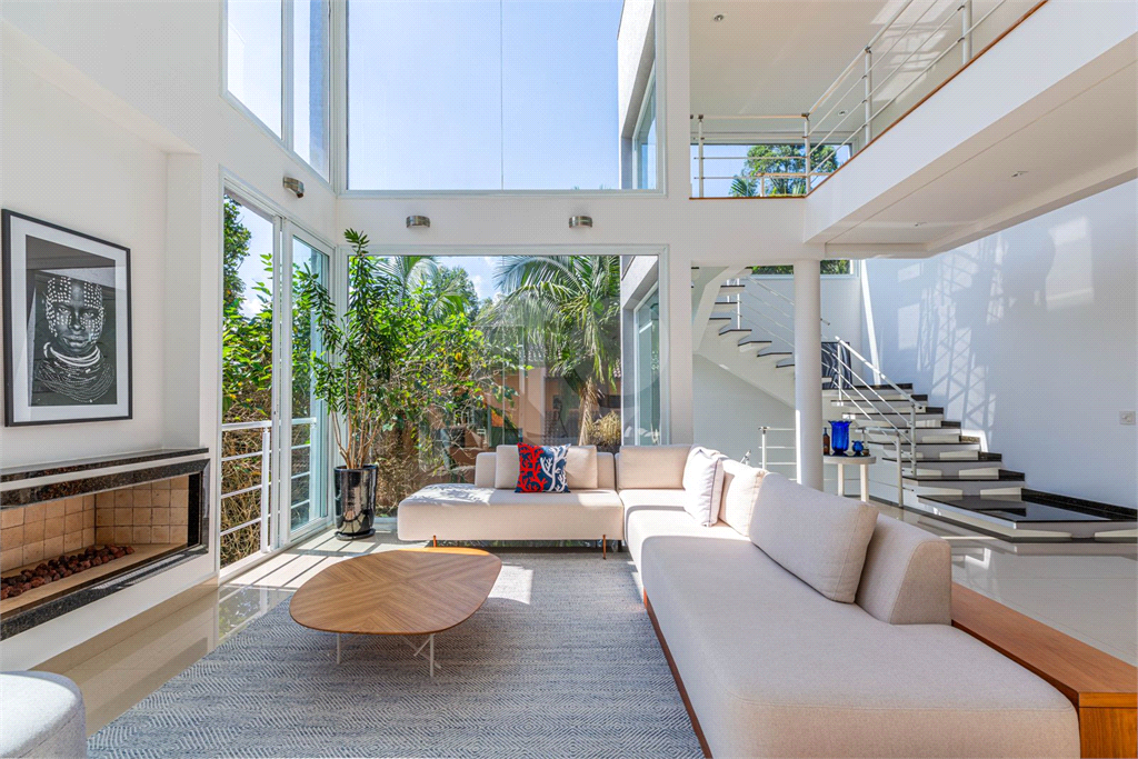 Casa de alto padrão para Venda na Serra da Cantareira - Maravilhosa!!!