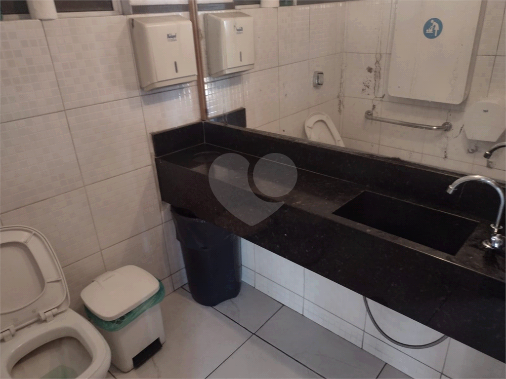 SALÃO COMERCIAL em LIMÃO