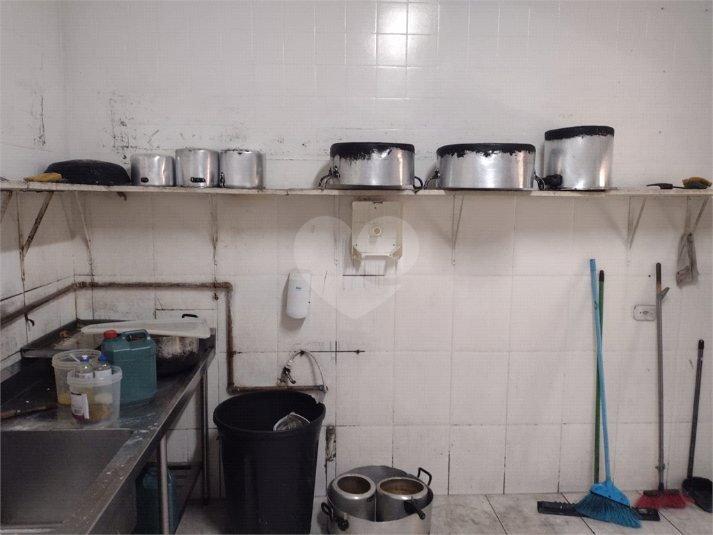 SALÃO COMERCIAL em LIMÃO