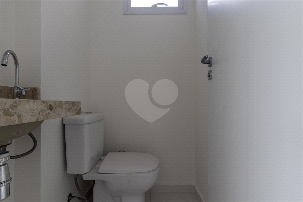 SALA COMERCIAL À VENDA E LOCAÇÃO COM 33M², VAGA DE GARAGEM, PRÓXIMO AO METRÔ HOSPITAL SÃO PAULO