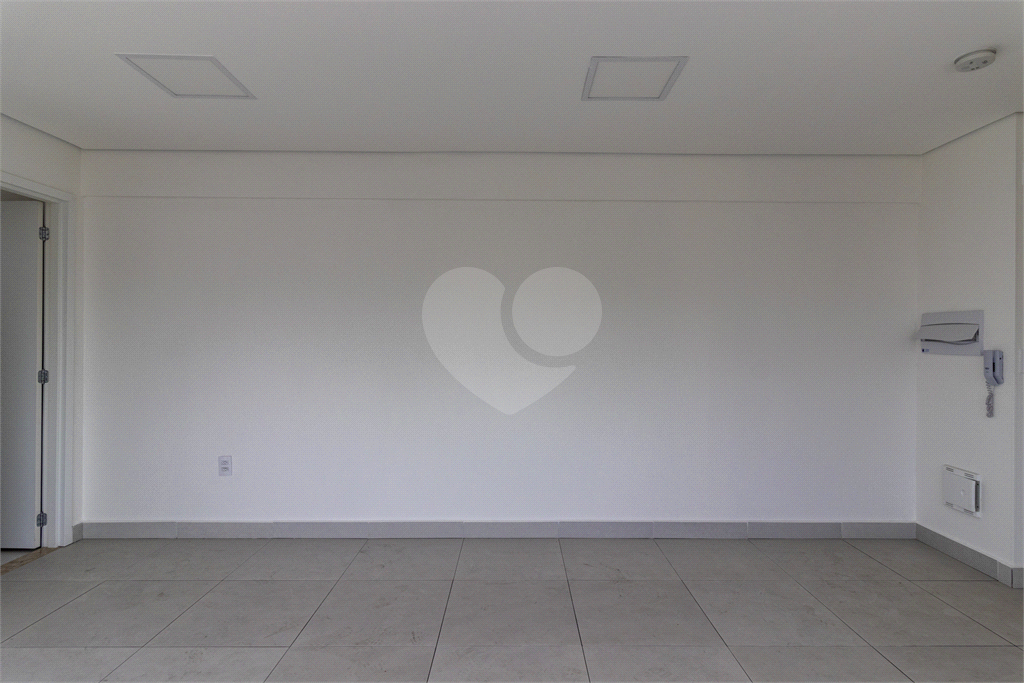 SALA COMERCIAL À VENDA E LOCAÇÃO COM 33M², VAGA DE GARAGEM, PRÓXIMO AO METRÔ HOSPITAL SÃO PAULO