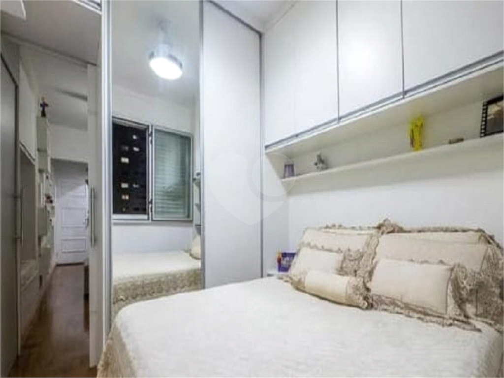 Apartamento à venda com 1 quarto, 47m² - Foto 11