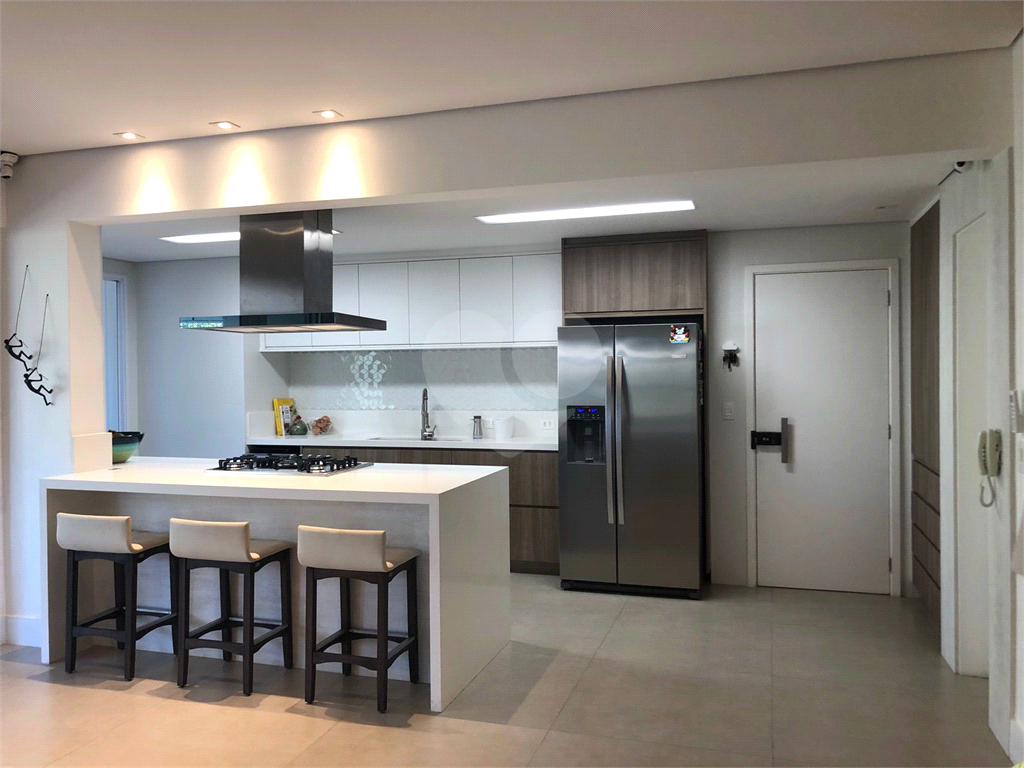 Apartamento alto padrão. 146 metros quadrados
