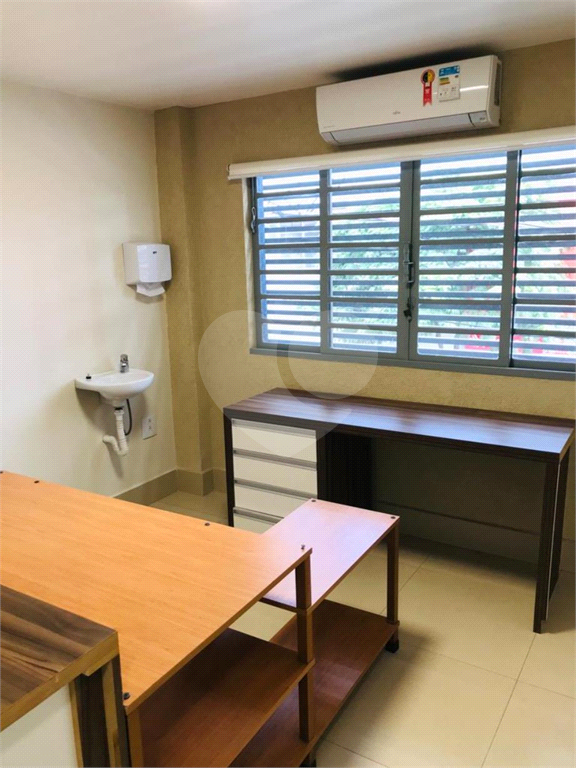 Prédio comercial próximo ao metrô Armênia, 2 pavimentos, totalmente equipado para sua empresa.
