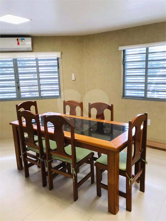 Prédio comercial próximo ao metrô Armênia, 2 pavimentos, totalmente equipado para sua empresa.