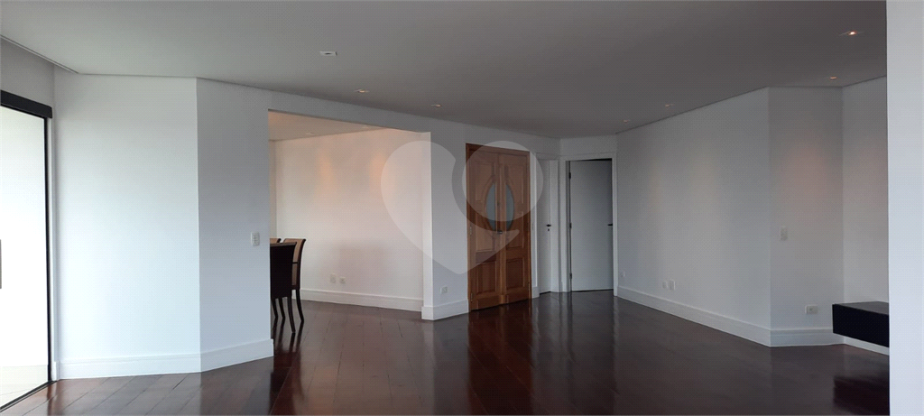 APARTAMENTO COM 4 QUARTOS E LAZER NO BAIRRO REAL PARQUE