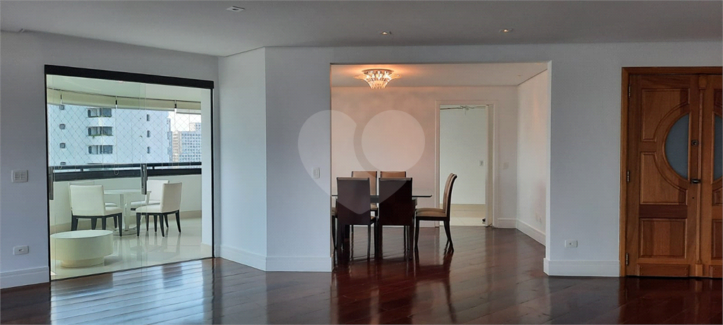 APARTAMENTO COM 4 QUARTOS E LAZER NO BAIRRO REAL PARQUE