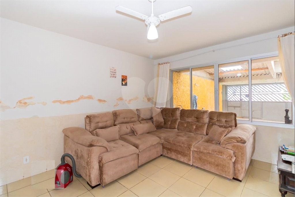 Casa Terrea - 167 metros de area util - Terreno  228 metros - Tremembe - 3 dormitorios , 2 vagas