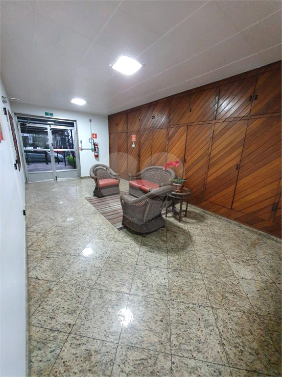 Apartamento à venda com 2 quartos, 54m² - Foto 25