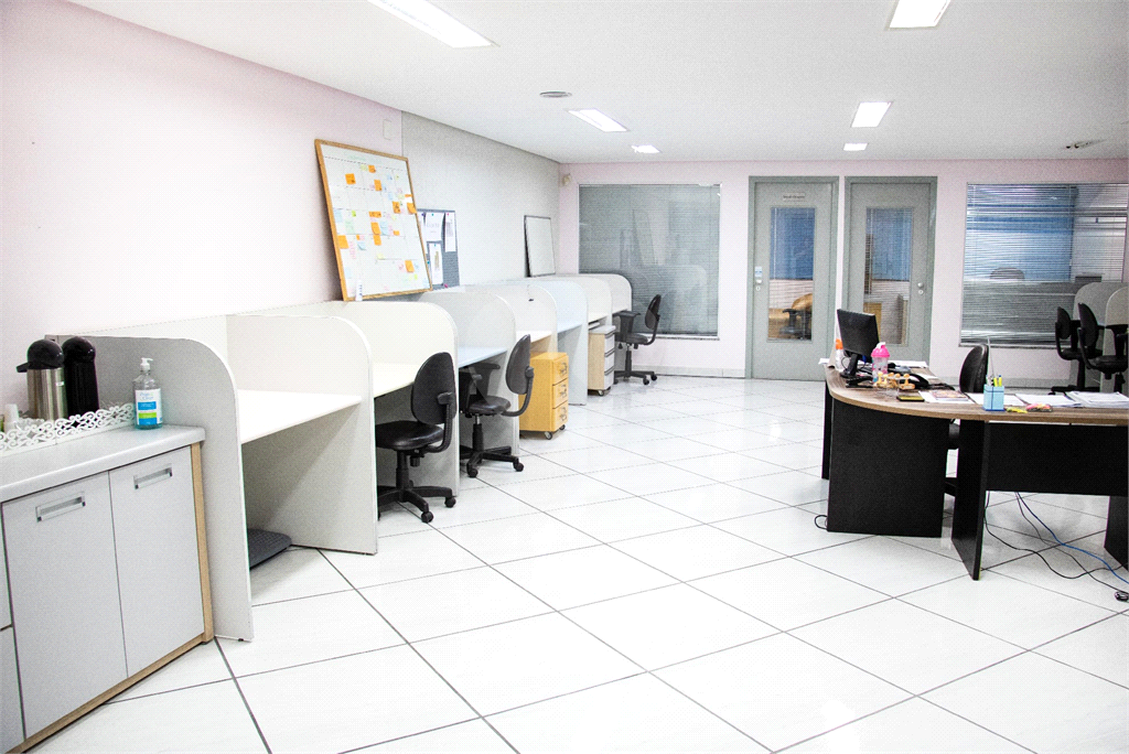 Predio Comercial - 560 metros -Terreo - 1o. 2o - andar - Tatuape - Vila Gomes Cardim