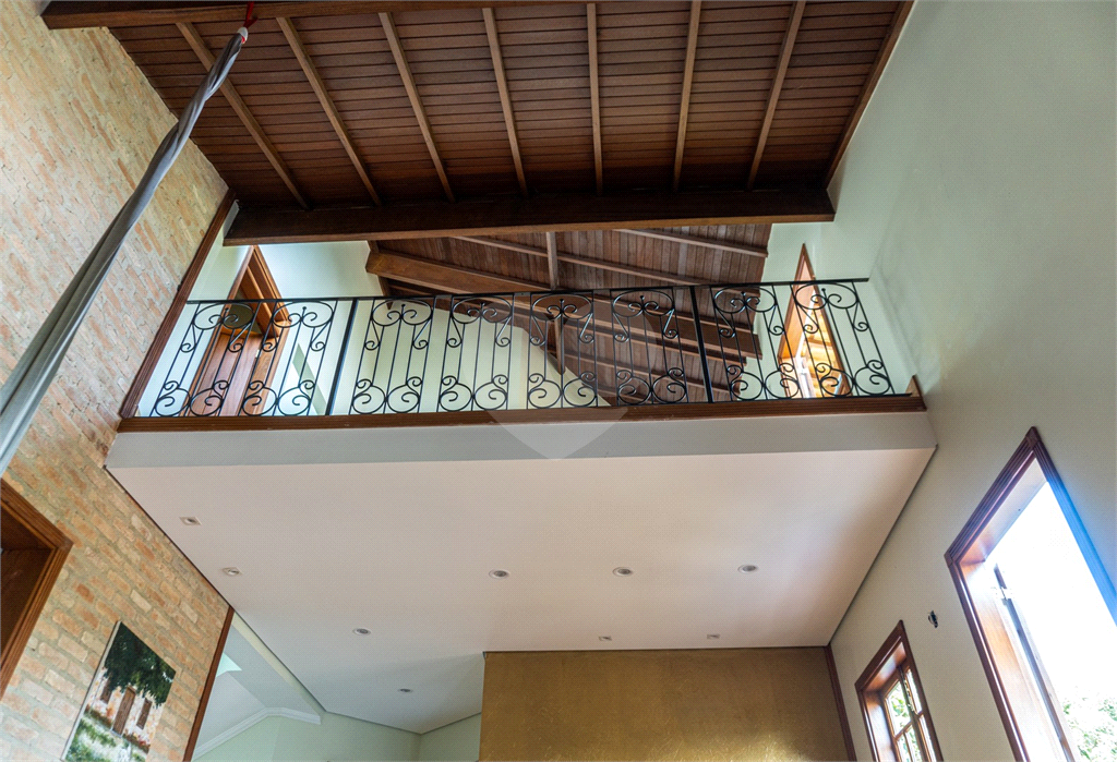 Casa Ampla em Condomínio Fechado