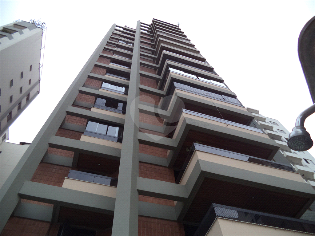 APARTAMENTO em PERDIZES