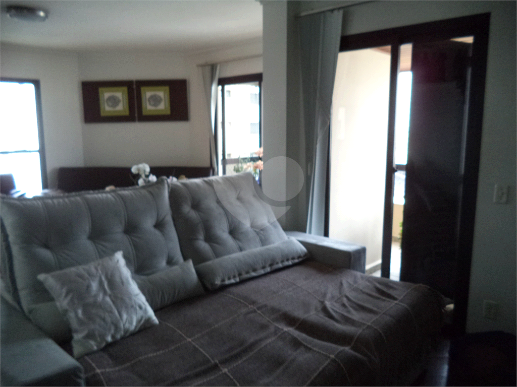 APARTAMENTO em PERDIZES