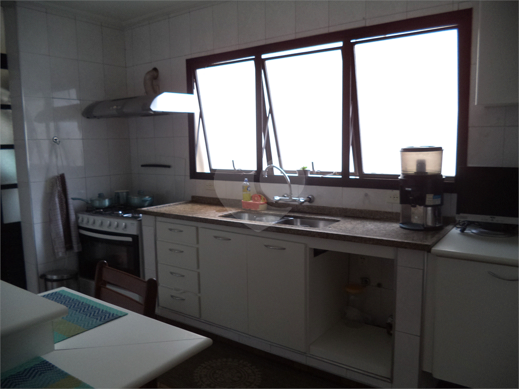 APARTAMENTO em PERDIZES