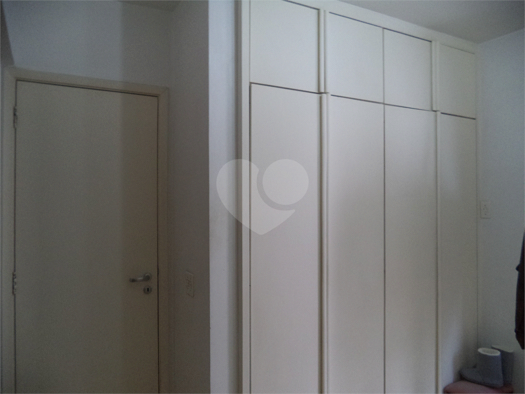 APARTAMENTO em PERDIZES