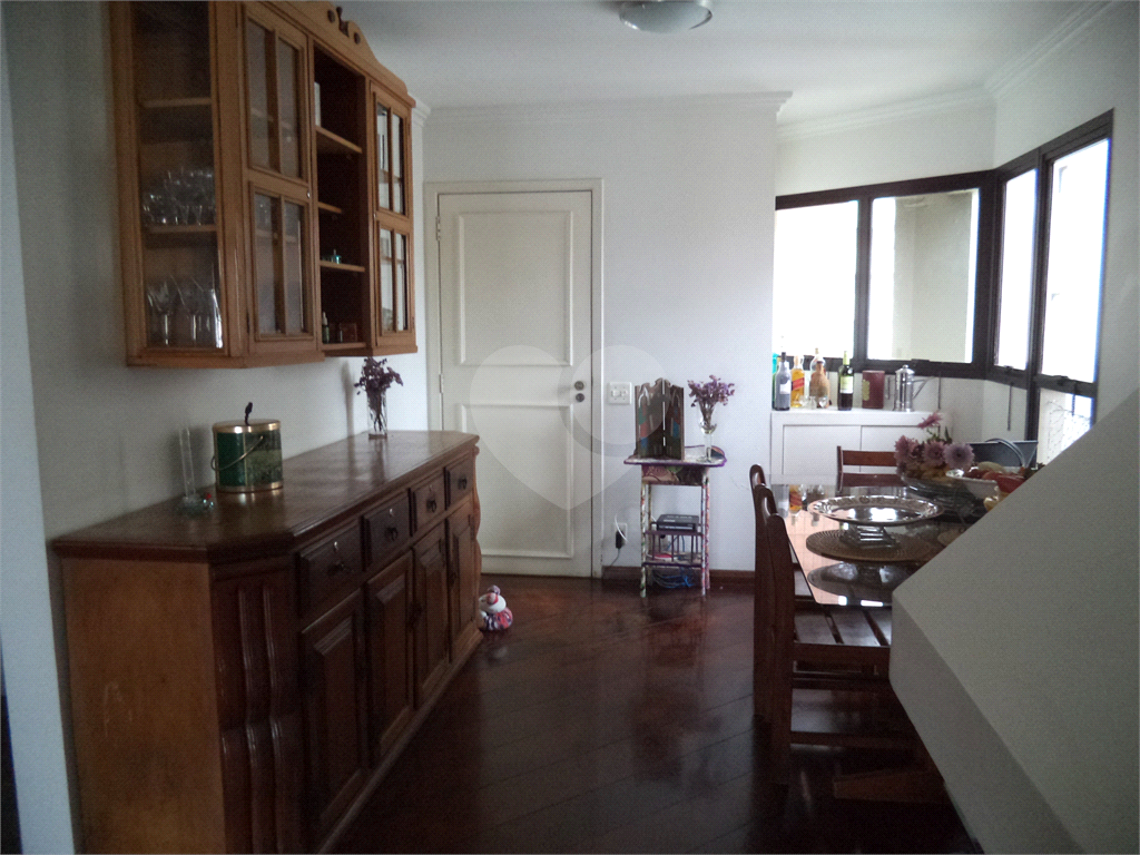 APARTAMENTO em PERDIZES