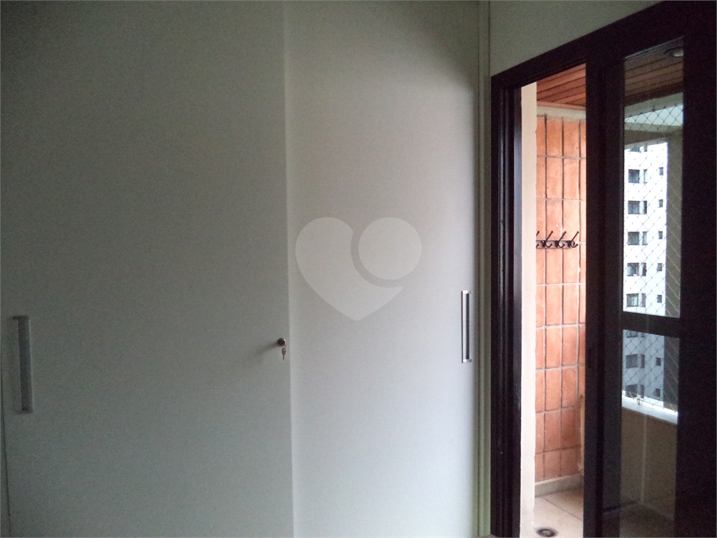 APARTAMENTO em PERDIZES