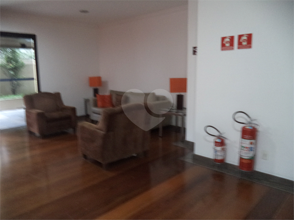 APARTAMENTO em PERDIZES