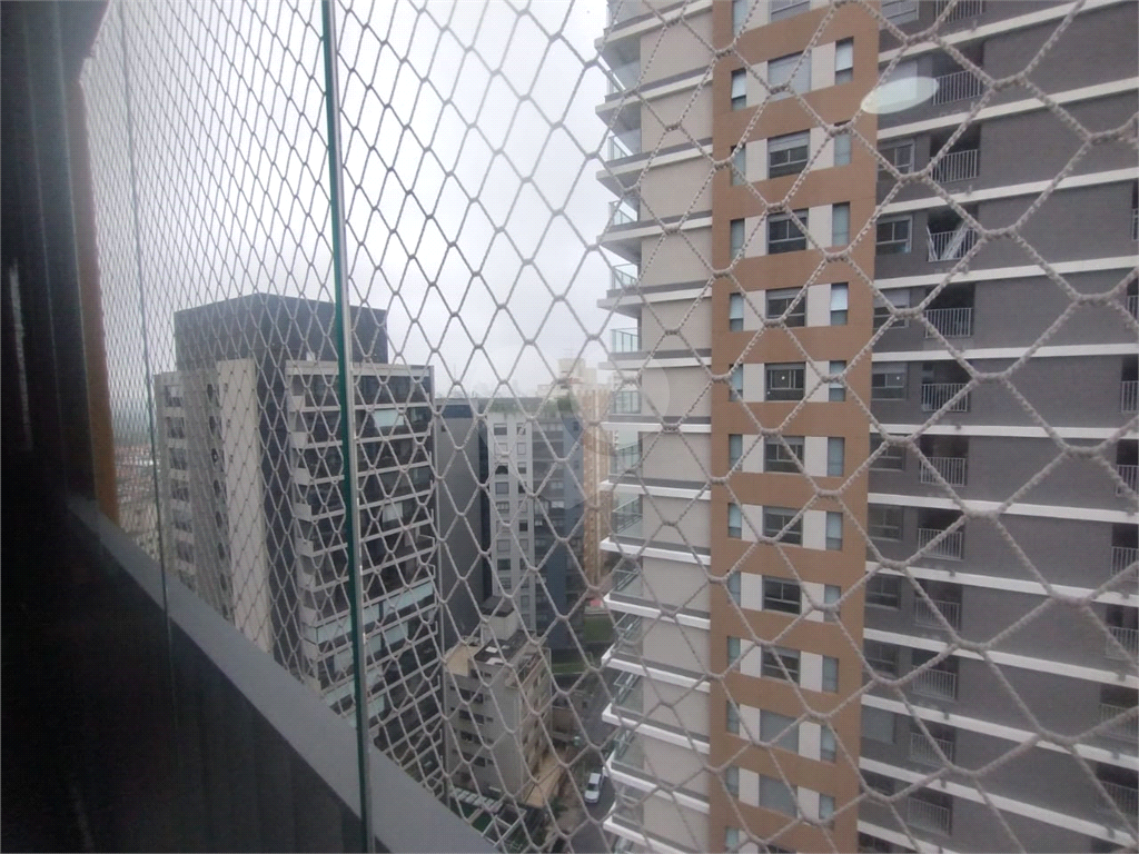 APARTAMENTO 2 DORMITÓRIOS (1 SUÍTE), TERRAÇO E 1 VAGA DE GARAGEM PARA LOCAÇÃO - VILA MADALENA