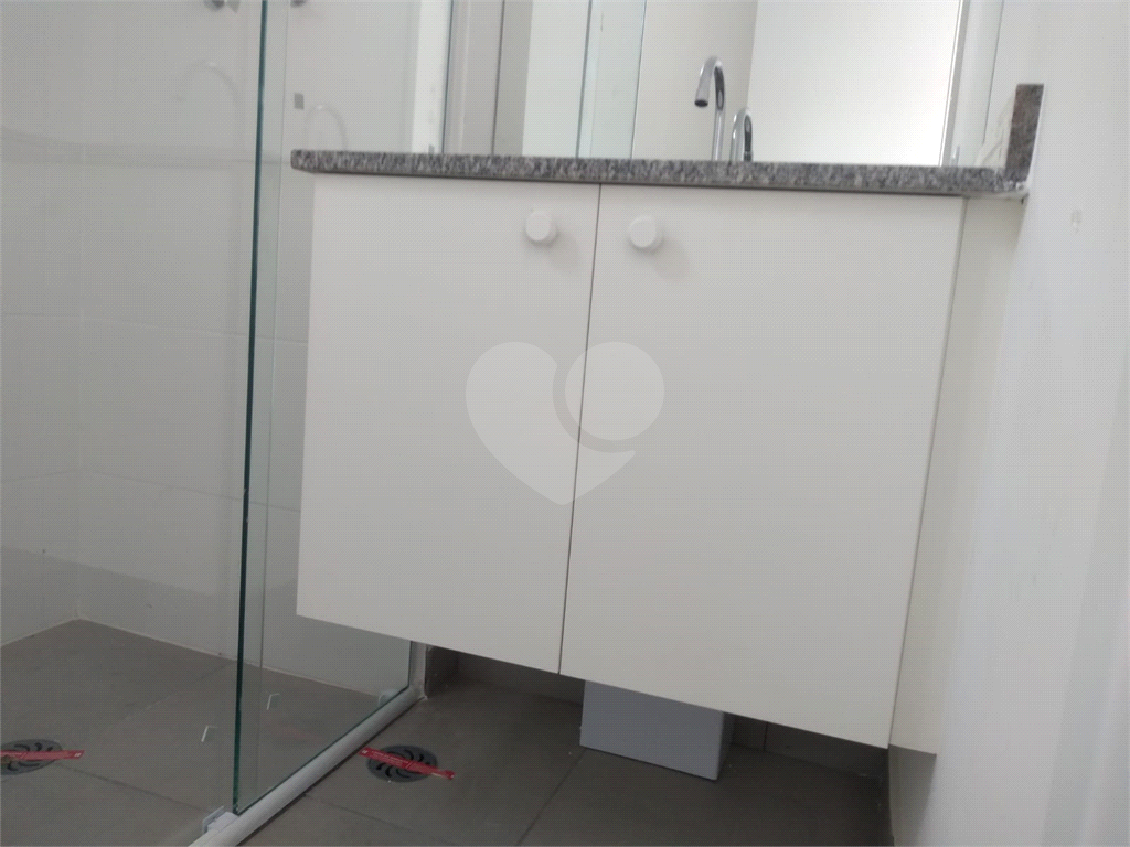 APARTAMENTO 2 DORMITÓRIOS (1 SUÍTE), TERRAÇO E 1 VAGA DE GARAGEM PARA LOCAÇÃO - VILA MADALENA