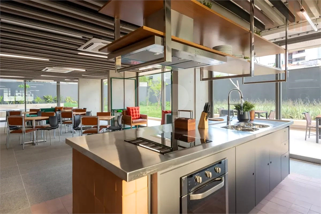 APARTAMENTO 2 DORMITÓRIOS (1 SUÍTE), TERRAÇO E 1 VAGA DE GARAGEM PARA LOCAÇÃO - VILA MADALENA