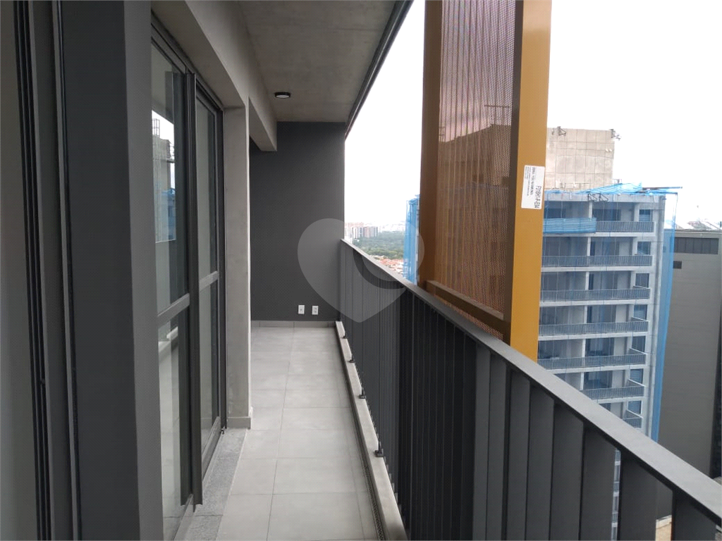 APARTAMENTO 2 DORMITÓRIOS (1 SUÍTE), TERRAÇO E 1 VAGA DE GARAGEM PARA LOCAÇÃO - VILA MADALENA