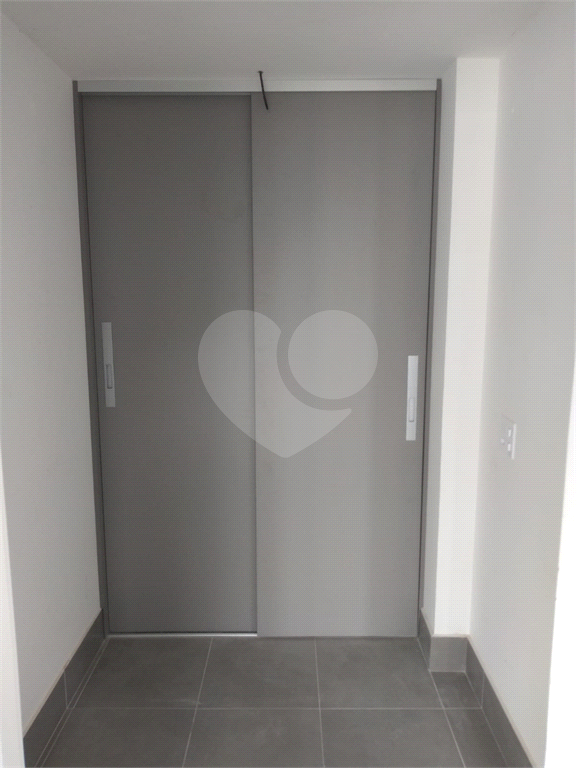 APARTAMENTO 2 DORMITÓRIOS (1 SUÍTE), TERRAÇO E 1 VAGA DE GARAGEM PARA LOCAÇÃO - VILA MADALENA