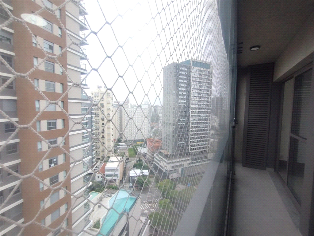 APARTAMENTO 2 DORMITÓRIOS (1 SUÍTE), TERRAÇO E 1 VAGA DE GARAGEM PARA LOCAÇÃO - VILA MADALENA