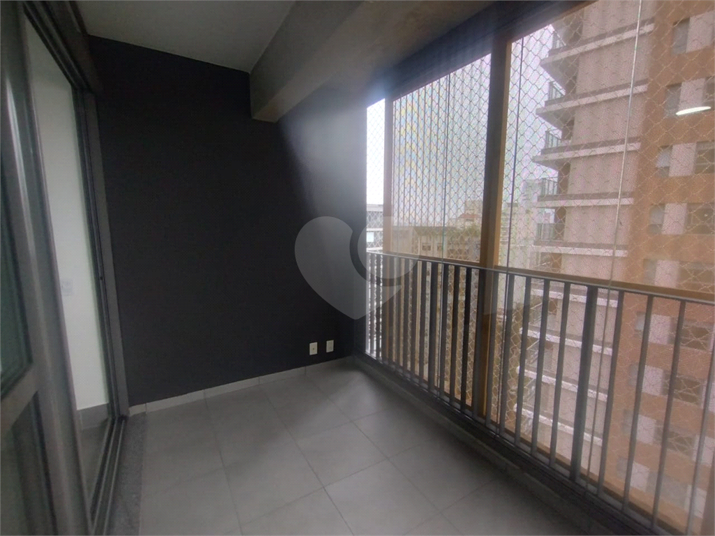 APARTAMENTO 2 DORMITÓRIOS (1 SUÍTE), TERRAÇO E 1 VAGA DE GARAGEM PARA LOCAÇÃO - VILA MADALENA