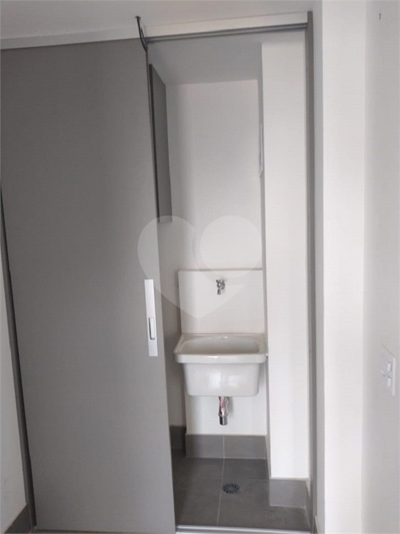 APARTAMENTO 2 DORMITÓRIOS (1 SUÍTE), TERRAÇO E 1 VAGA DE GARAGEM PARA LOCAÇÃO - VILA MADALENA